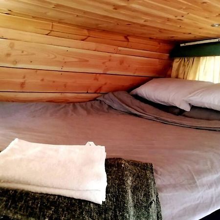 Truck & Pod Creative Nature Retreat. Bantry Extérieur photo
