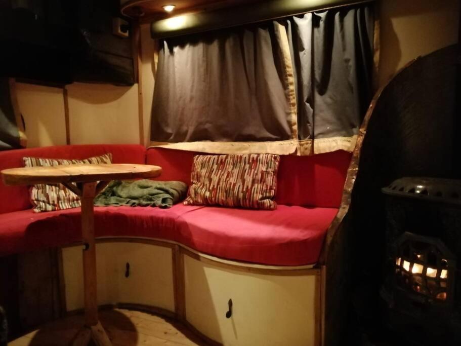 Truck & Pod Creative Nature Retreat. Bantry Extérieur photo