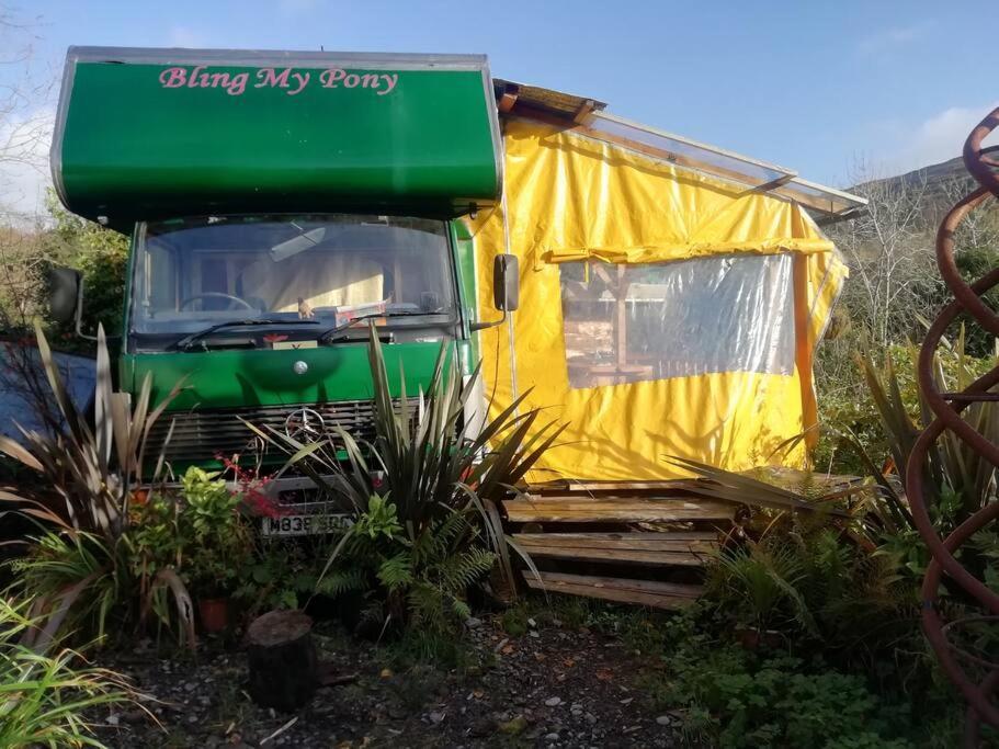 Truck & Pod Creative Nature Retreat. Bantry Extérieur photo